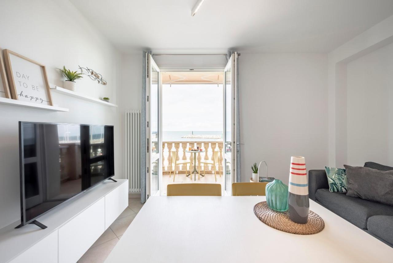 Sea View Apartment San Vincenzo Luaran gambar